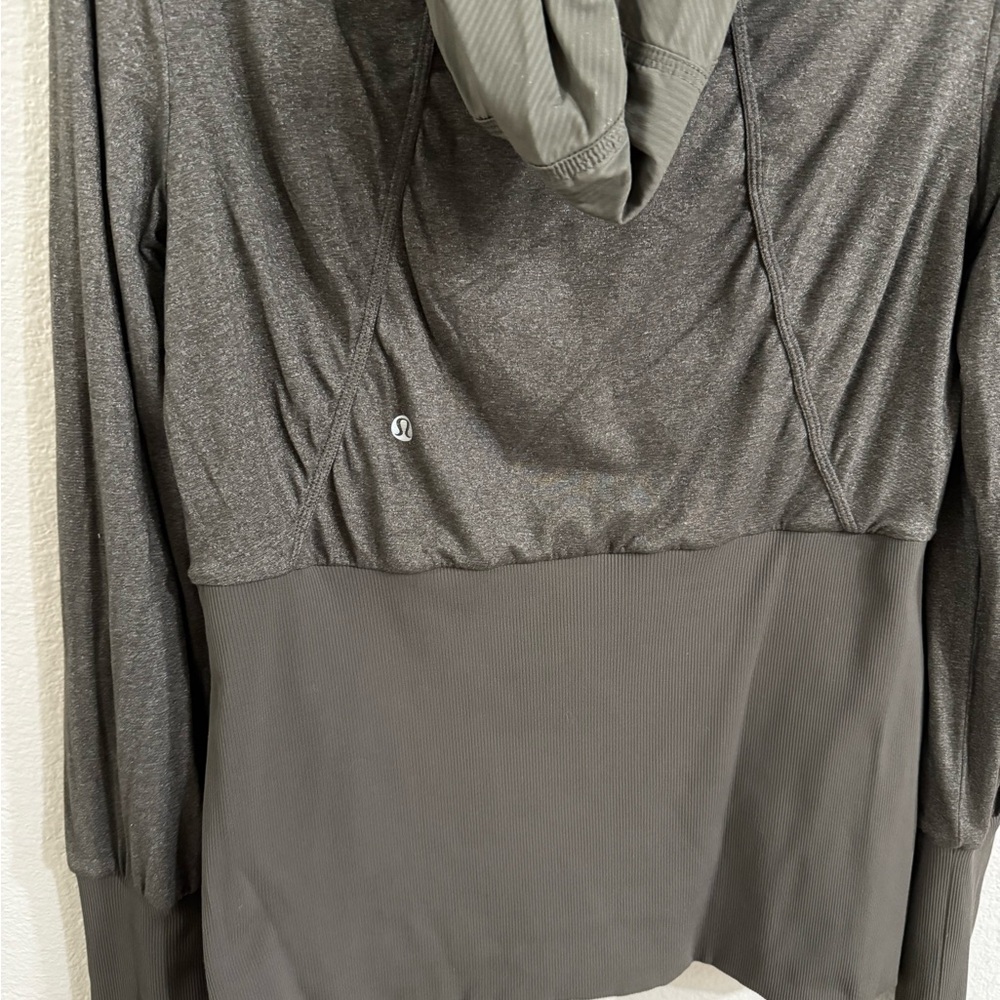 Olive Green Lululemon Women's Reversible Jacket - Picture 7 of 7